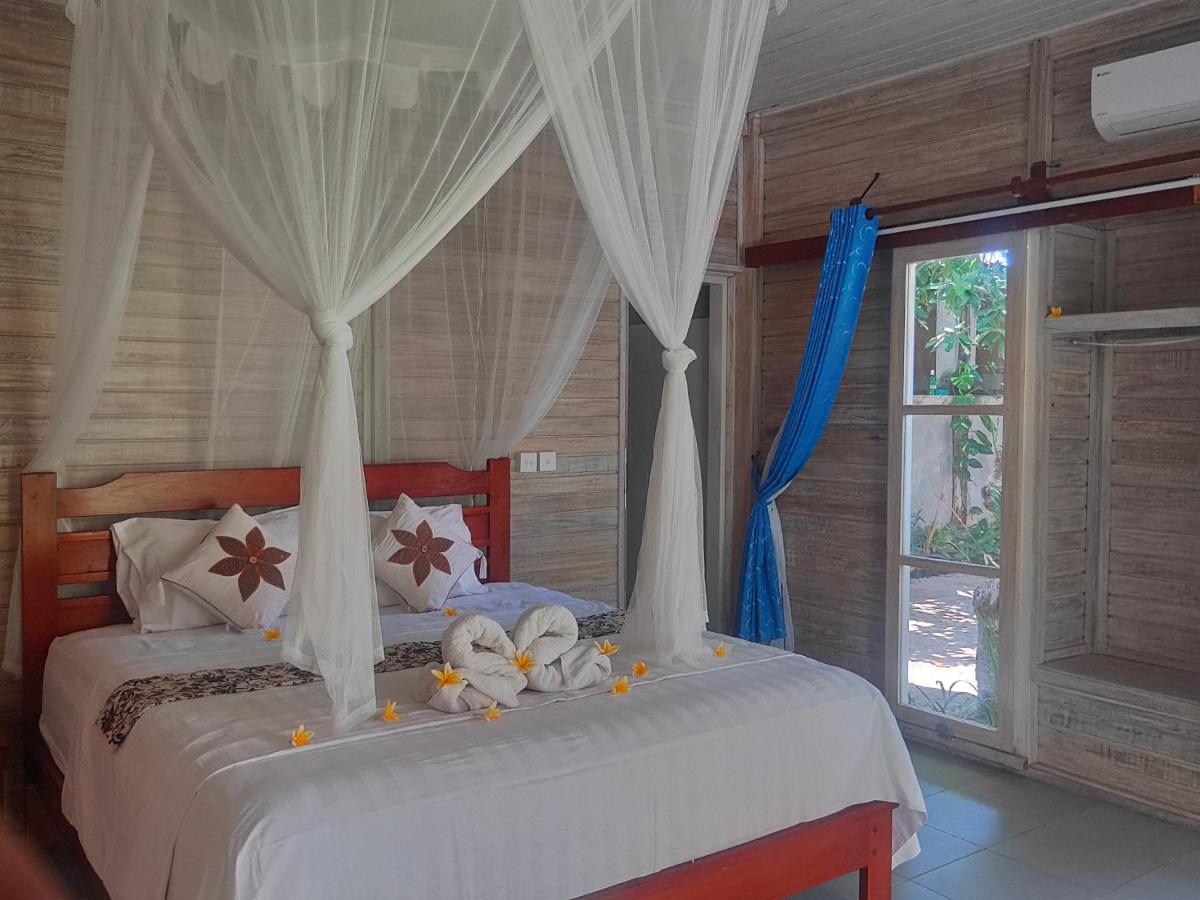 Hotel Vista Huts Lembongan Exterior foto