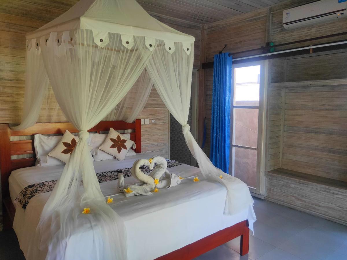 Hotel Vista Huts Lembongan Exterior foto