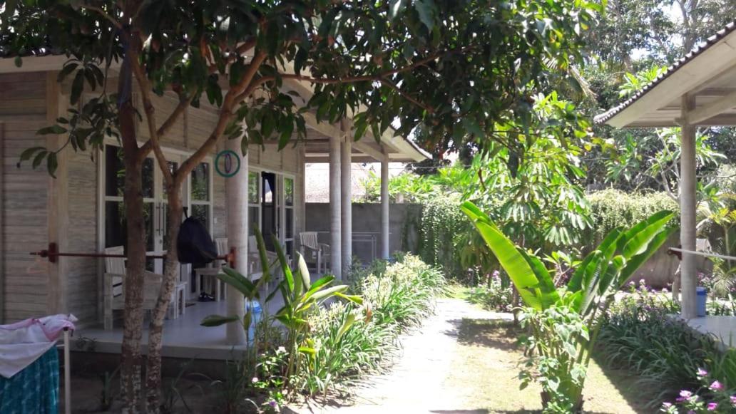 Hotel Vista Huts Lembongan Exterior foto